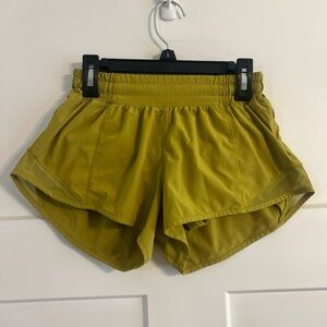 Lululemon Hotty Hot Shorts, Size 4, Light Olive Green, EUC 💚💚💚